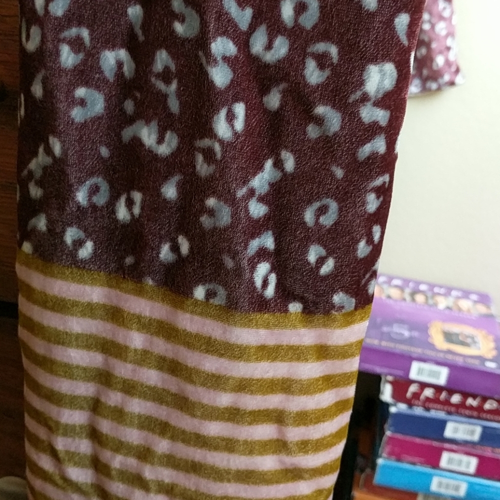 Scarf - Picture 4 of 4